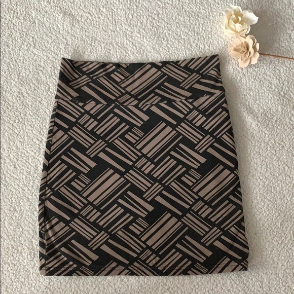 Forever 21 Dresses & Skirts - Mini Skirt XXI